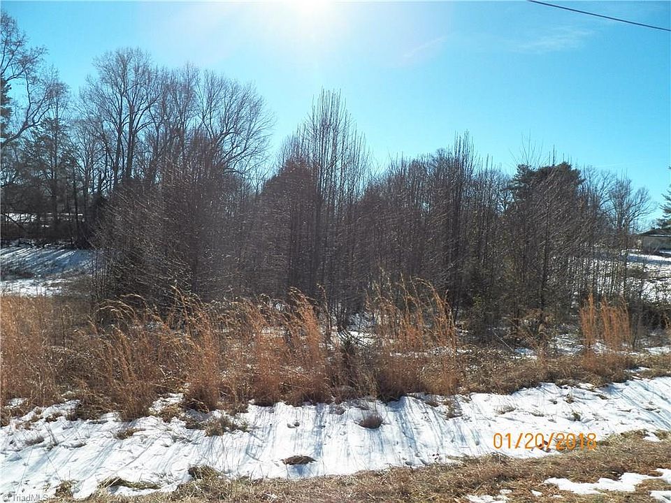 1st image of 7 Boxwood Dr Lot 7