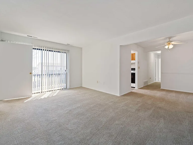 Foxridge Apartment Homes — Photo 139