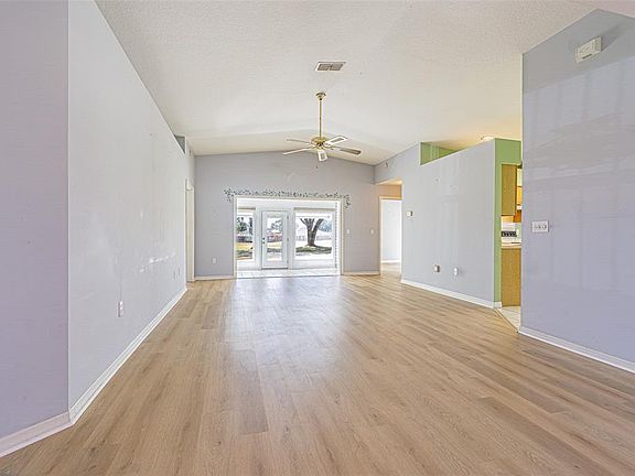 3rd image of 29140 PRINCEVILLE DRIVE