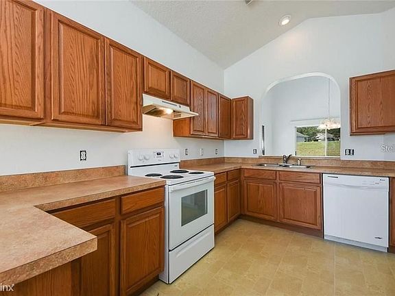 4th image of 1233R Kellogg Dr