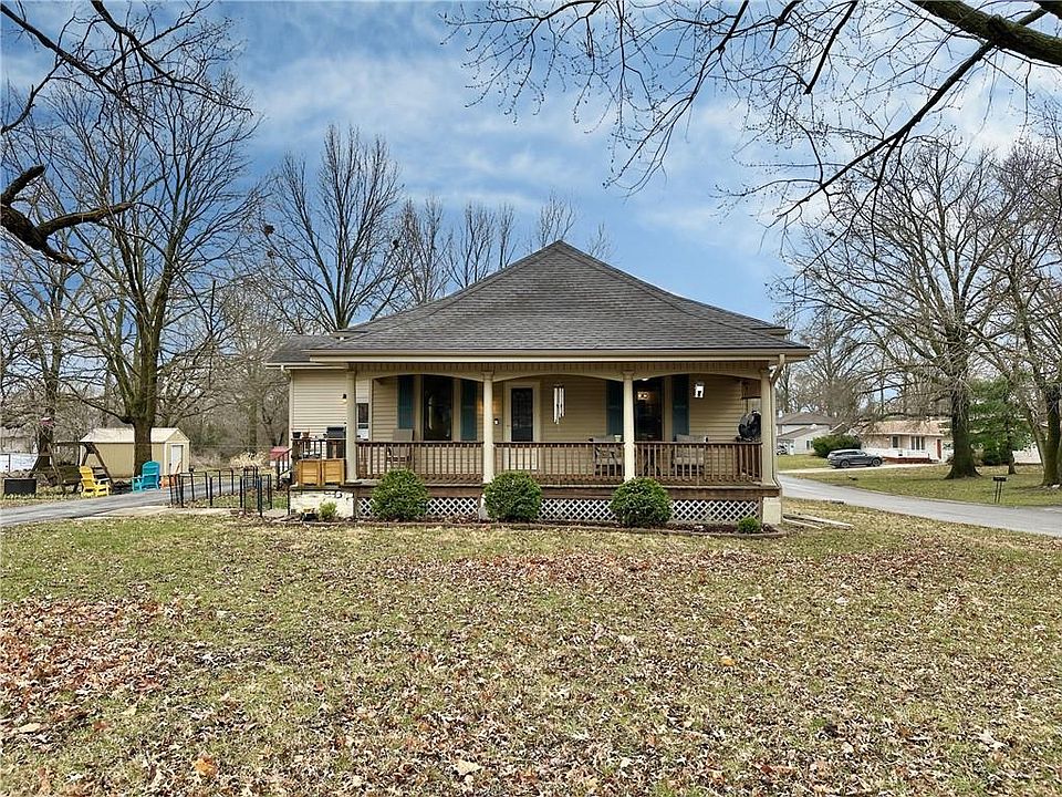 1st image of 99 Country Club Pl