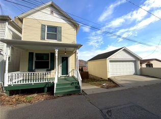 636 1/2 5th Ave, Coraopolis, PA 15108