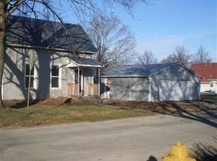 802 W Monroe St, Washington, IA 52353