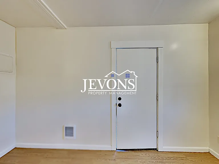 921 S 21st Ave #1/2 — Photo 10