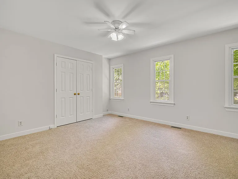 5700 Standing Oak Rd — Photo 22