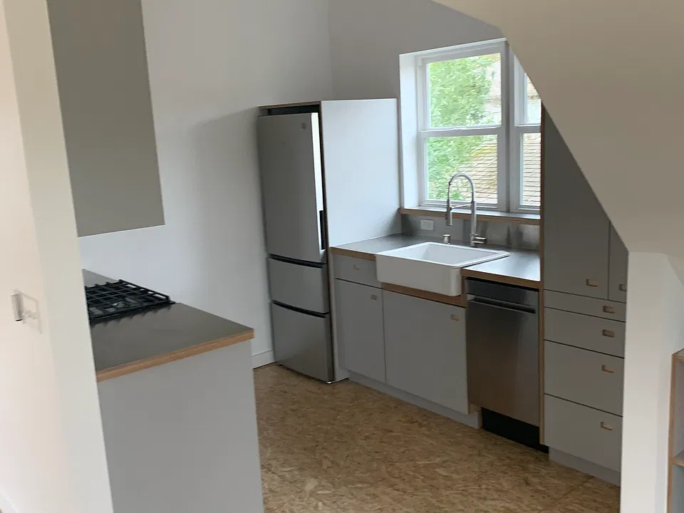 329 Edith St