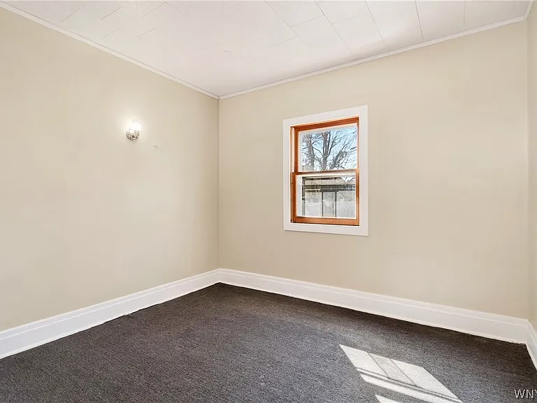 76 Vernon Pl #LOWER — Photo 14