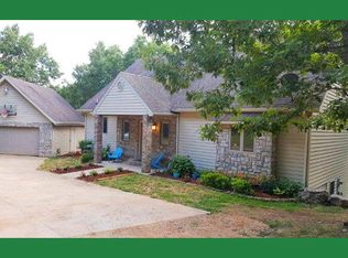 1936 W James River Dr, Nixa, MO 65714