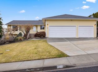 185 Englewood Dr, Richland, WA 99352