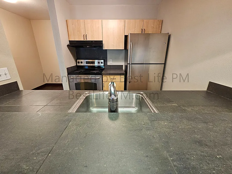 1535 SW Clay St #301 — Photo 22