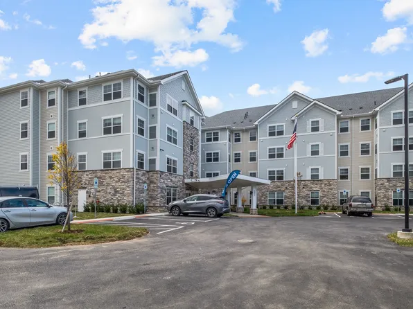 Salem Village, 1009 E Dublin Granville Rd #658f640b6, Columbus, OH 43229