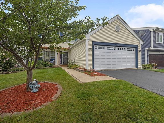 2nd image of 2309 Meadows Ln