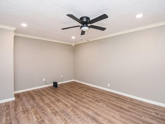 5th image of 13306 Innshire Ln