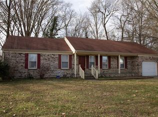 504 Bay Oak Dr, Chesapeake, VA 23323