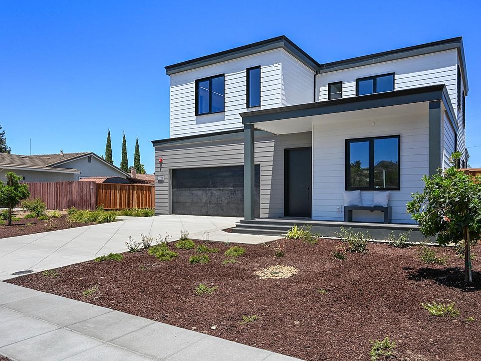 1st image of 16799 Meadow Oaks Drive