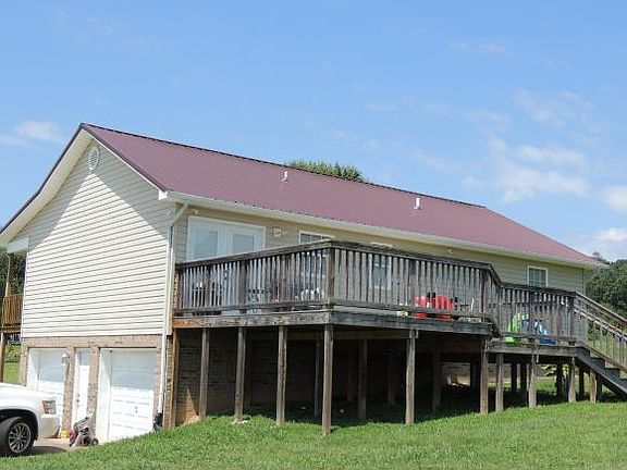 3rd image of 464 Austin Cir