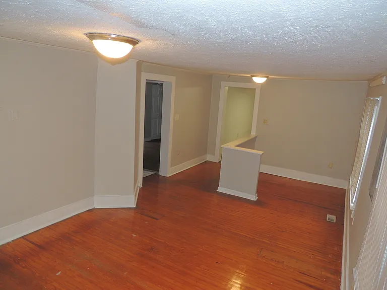 1505 Murchison Roadteachers Dr — Photo 4