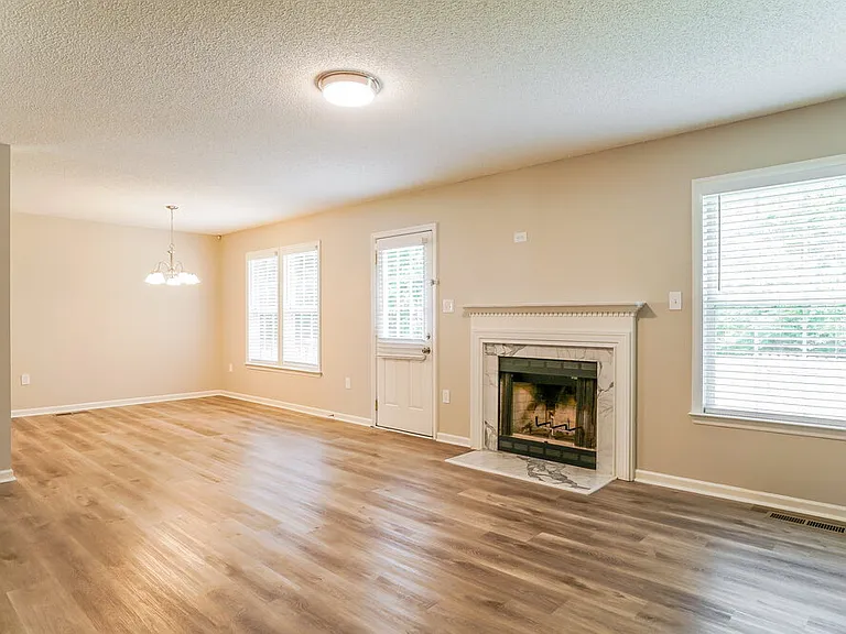 412 Birdsong Way — Photo 3