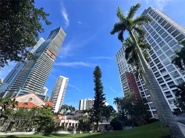 1541 Brickell Ave APT B403, Miami, FL 33129