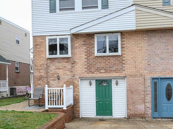 2nd image of 10904 Templeton Dr