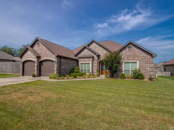 3113 Dapple Gray, Benton, AR 72019
