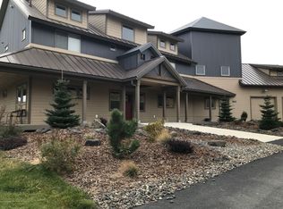 865 Country Club Rd, Pullman, WA 99163