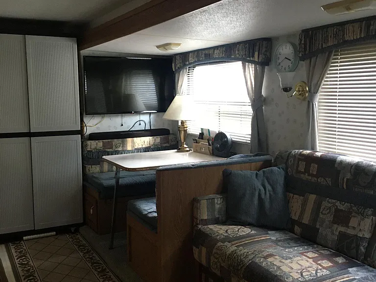 Lee Dr — Photo 7