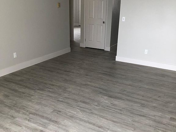 4th image of 4108 W Albany Ave