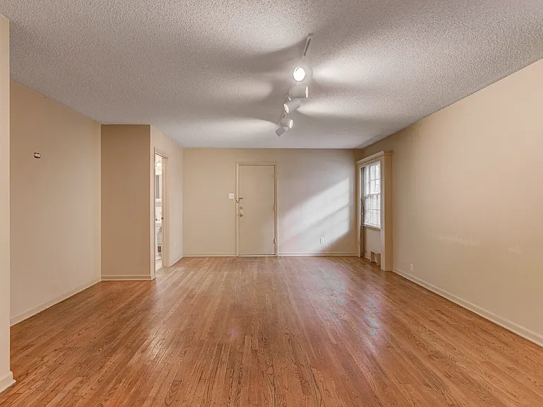 654 Anderson St #3 — Photo 10