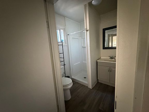 4th image of 152 Grand Ave