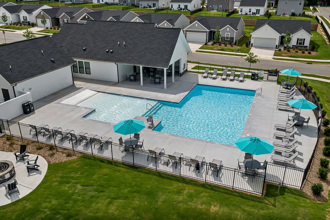 SkyMor Geneva apartments community photo