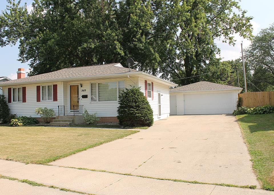 1st image of 2619 19th Ave N