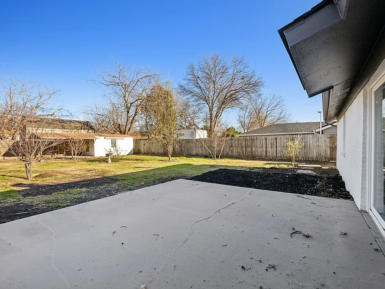 5124 Laurel Ln — Photo 10