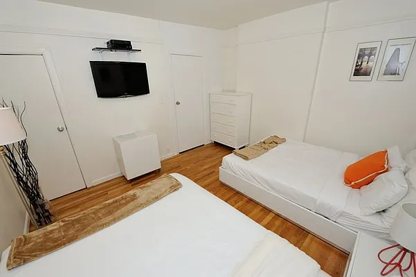 Rented by Eisenberg Exclusives | media 7