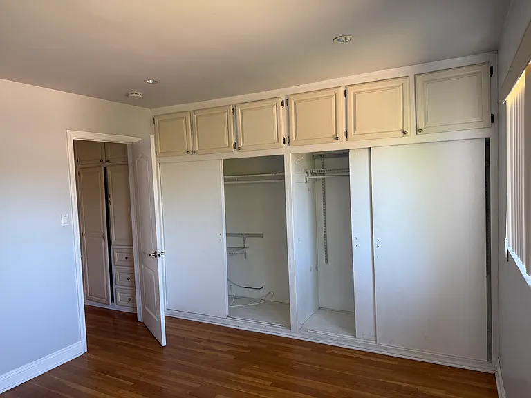 10506 Arrington Ave #3 — Photo 5