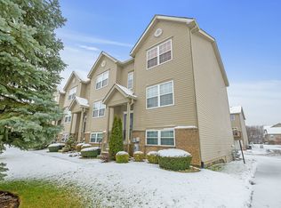 2008 S Austrian Pine St, Lockport, IL 60441