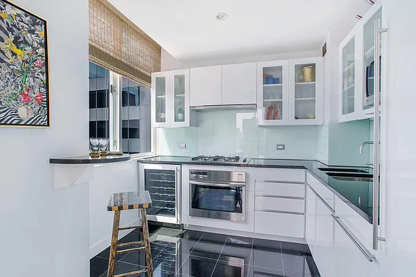 Sold by Compass | media 2