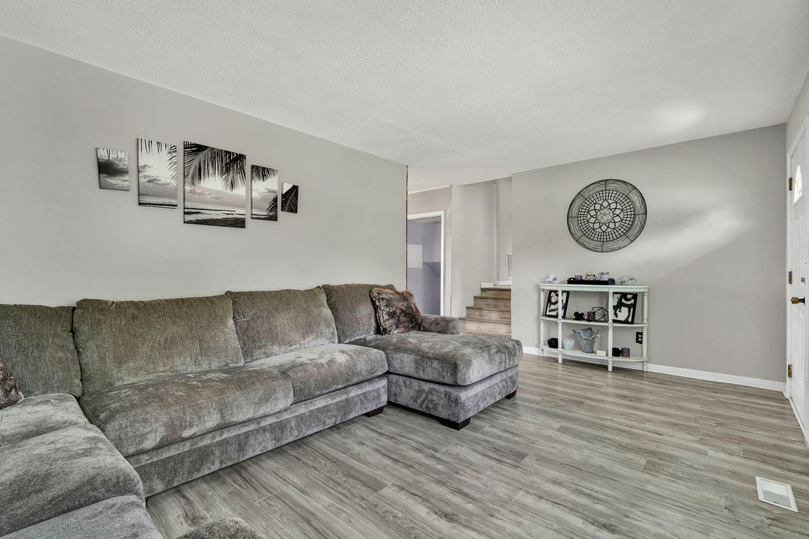 next background image