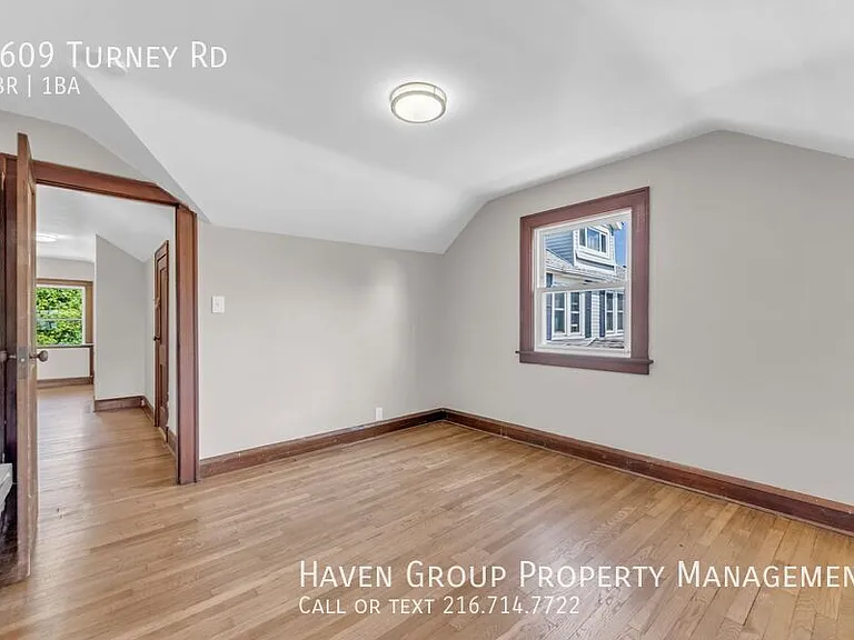 4609 Turney Rd — Photo 17