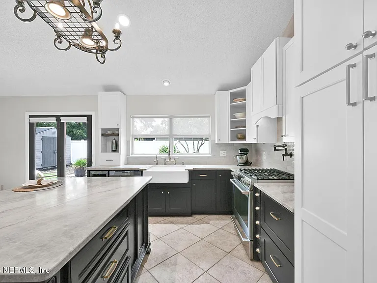 4795 Wandering Pines Trl S — Photo 17