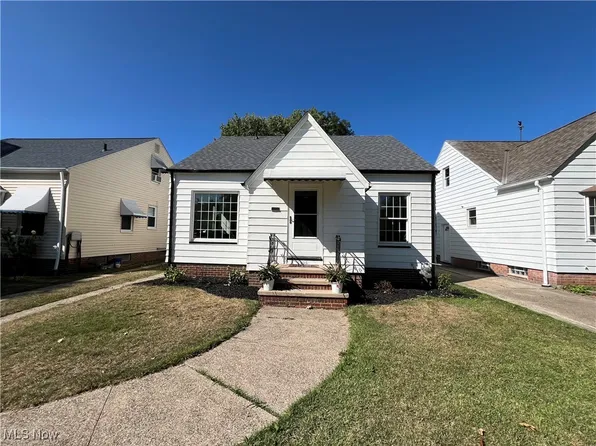 5906 Gilbert Ave, Parma, OH 44129