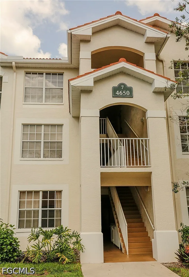 2 bed, 2.0 bath, 1020 sqft, $1,799 — Photo 1