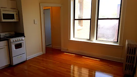 Rented by Realty Queens LLC