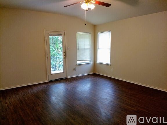 2nd image of 15301 Lady Elizabeths Ln
