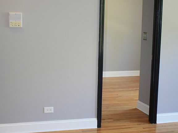 3rd image of 1341 W Loyola Ave #2
