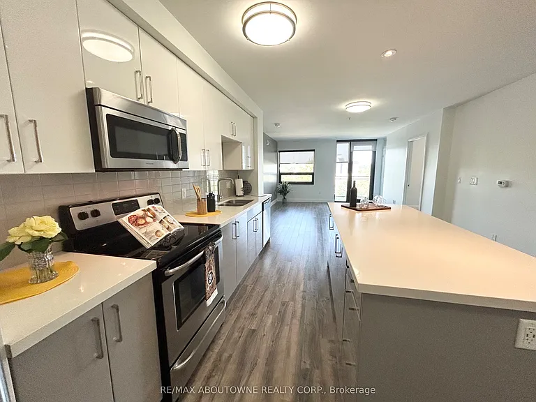 460B Belmont Ave W #603 — Photo 7