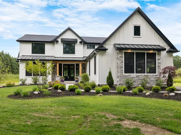 7501 Harrington Ter, Manlius, NY 13104