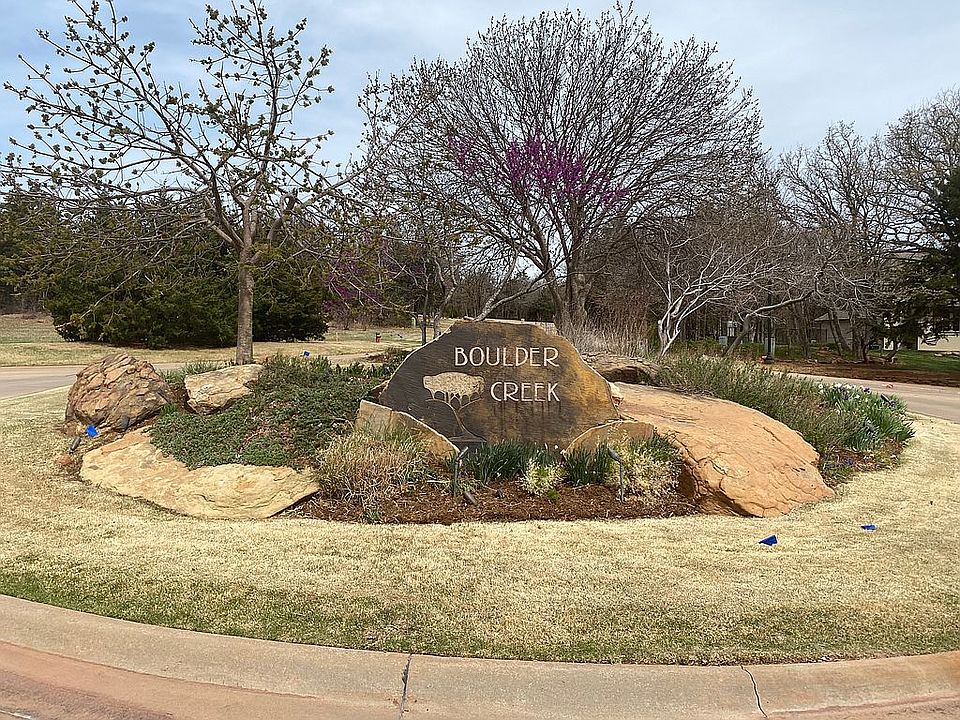1st image of 1604 S Old Pond Dr