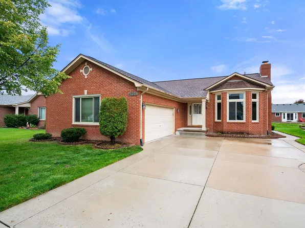 47216 Pamela Dr, Macomb, MI 48044