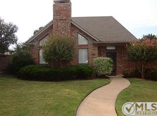 1411 Ranchview Ct, Carrollton, TX 75007